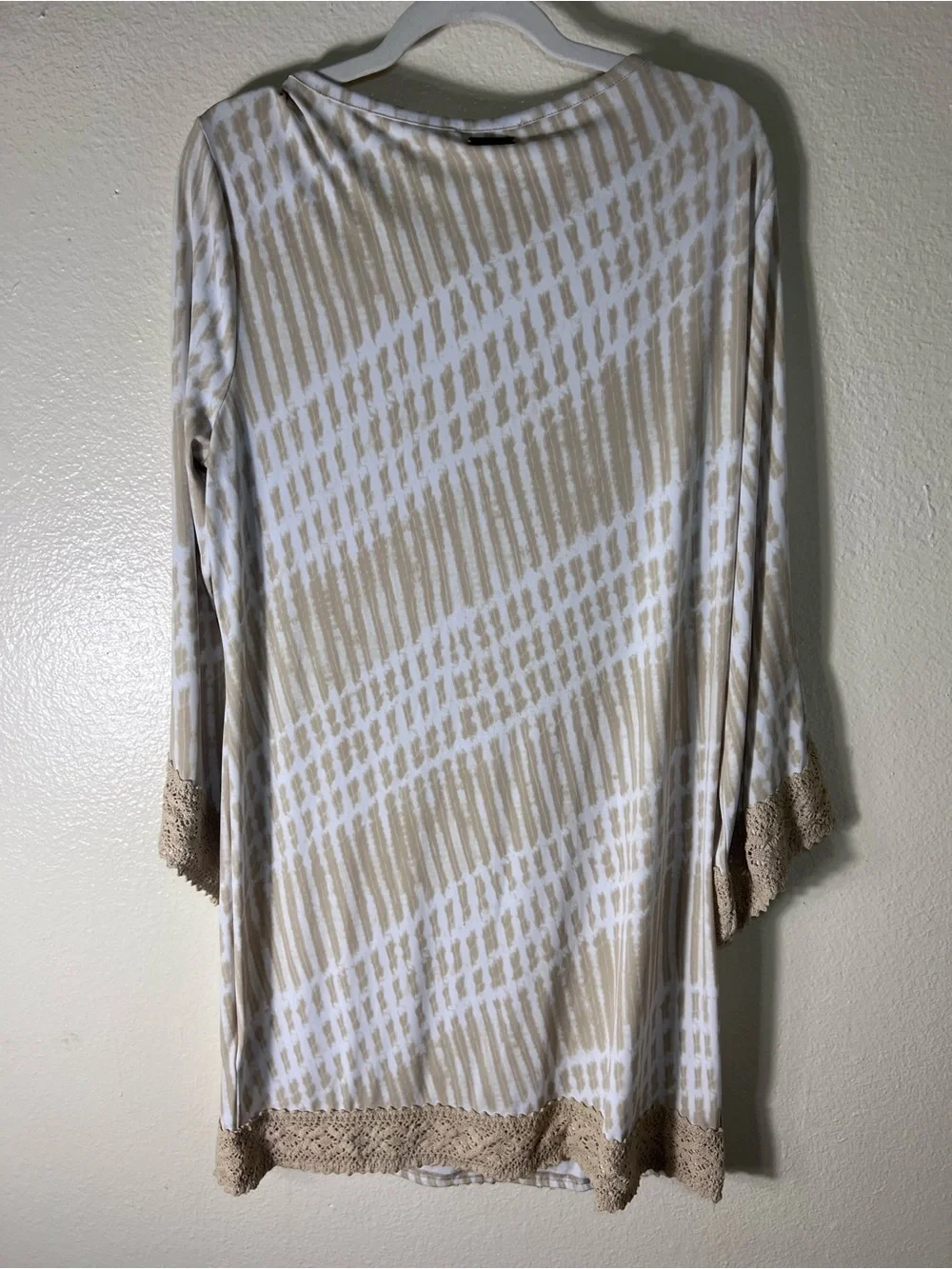Michael Kors Beige and White Patterned Crochet-Trim Mini Dress size XL - Picture 2 of 9